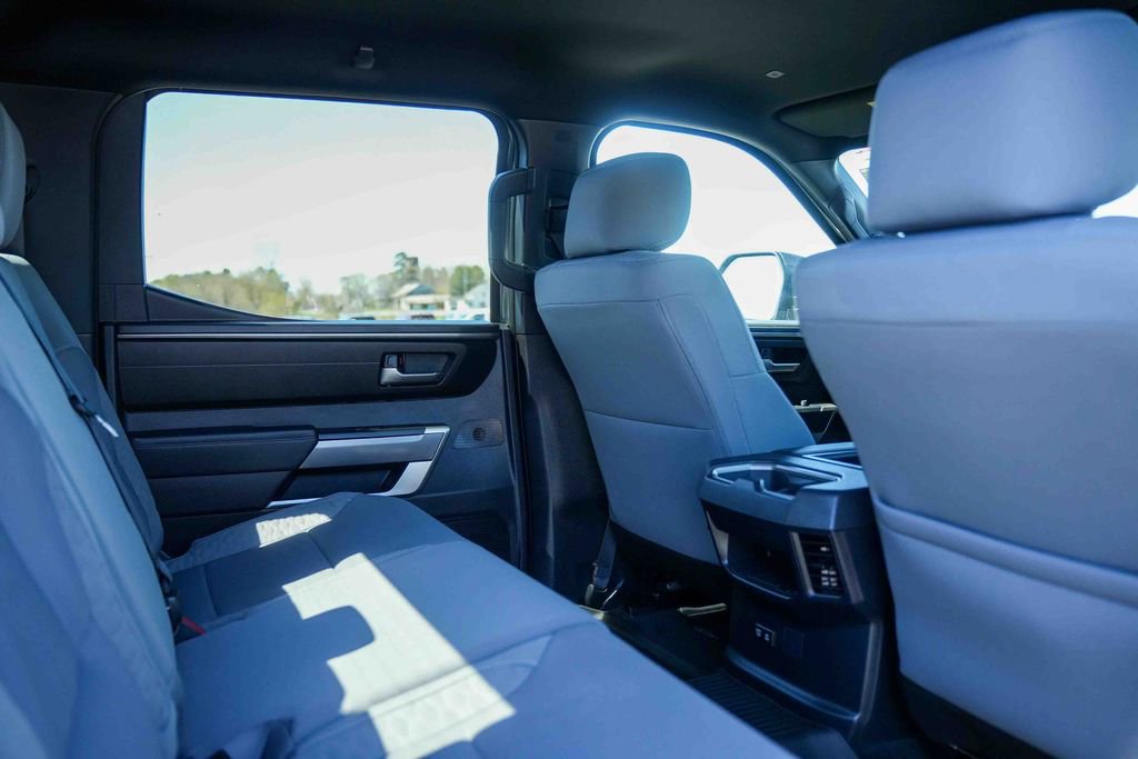 Used 2025 Toyota Tundra SR5 AWD/4WD image 18