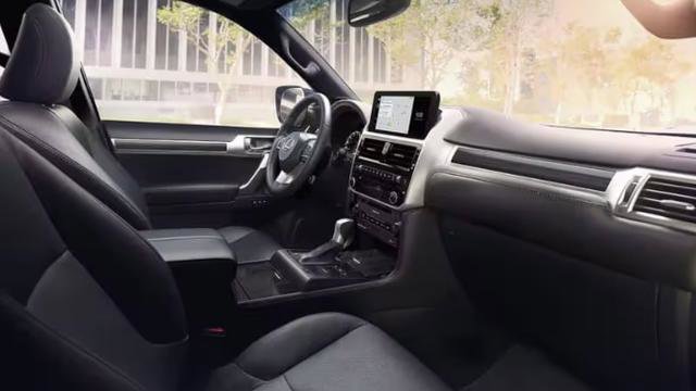 Certified 2023 Lexus GX 460 Premium AWD/4WD image 4