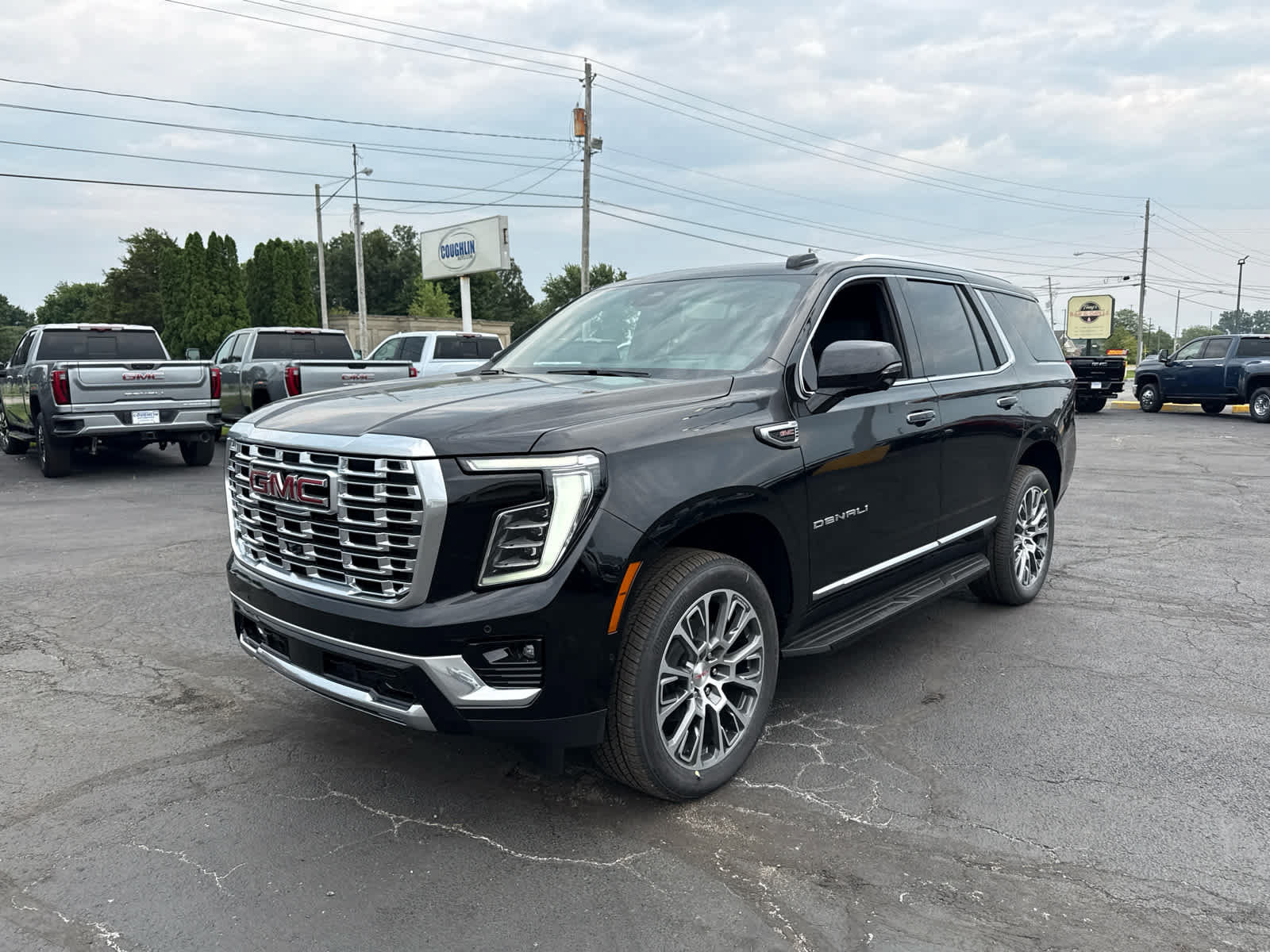 New 2026 GMC Yukon Denali w/ Advanced Technology Package AWD/4WD image 1