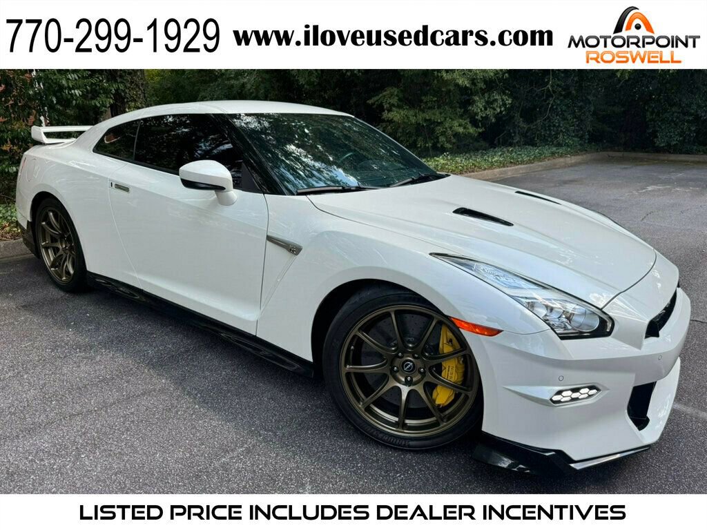 Used 2024 Nissan GT-R w/ Floor Mat Package