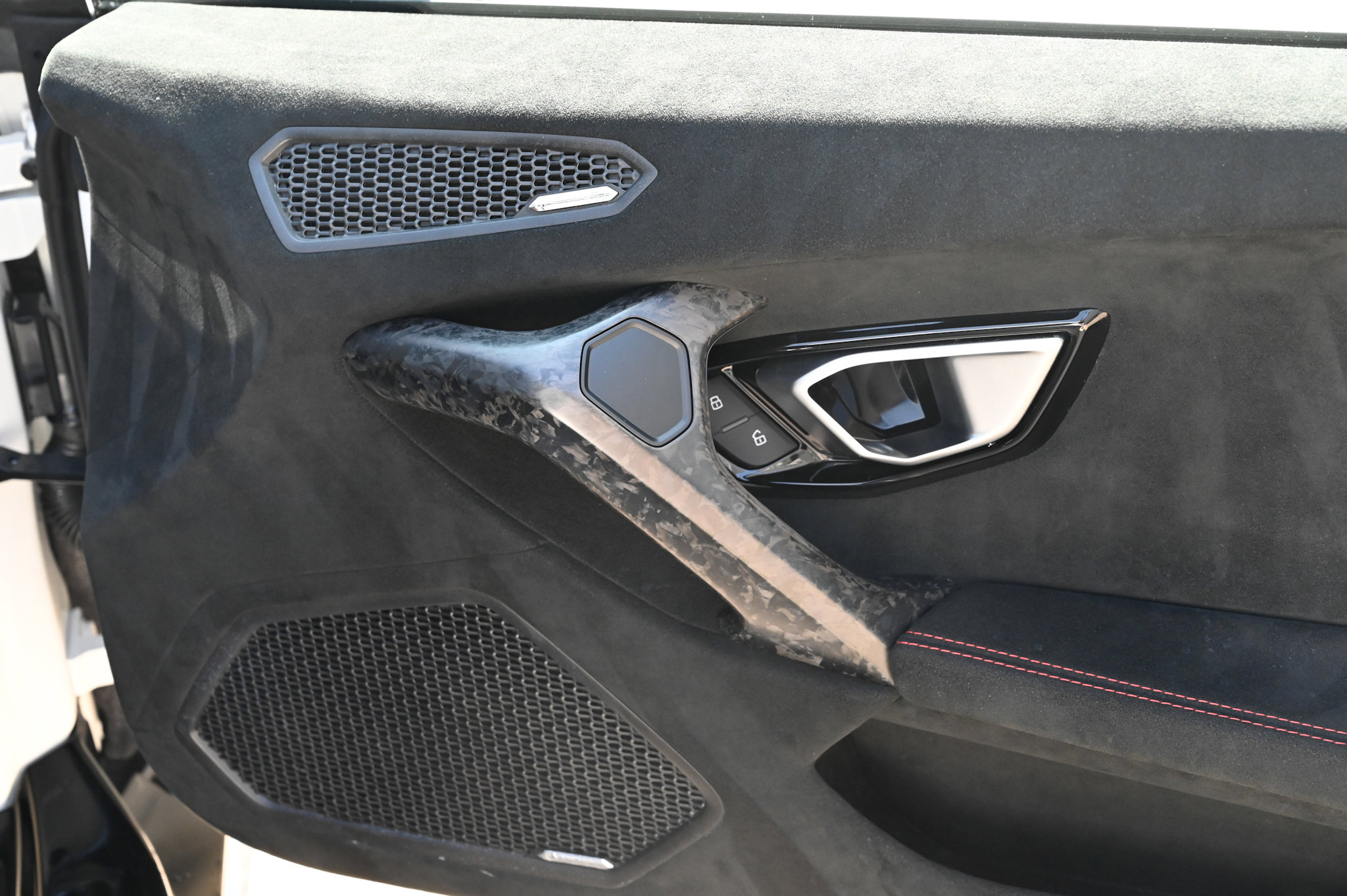 Used 2018 Lamborghini Huracan Performante image 43