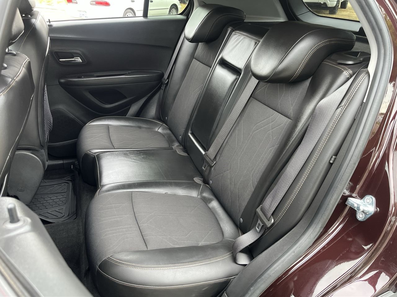 Used 2022 Chevrolet Trax LT w/ Driver Confidence Package AWD/4WD image 21