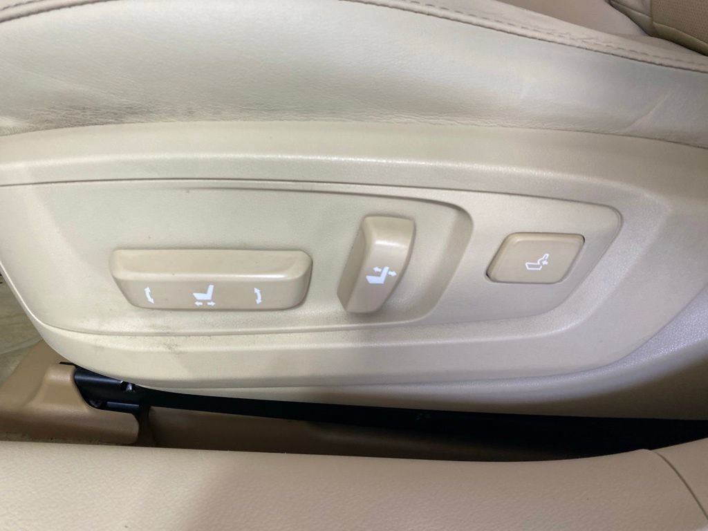 Used 2014 Lexus ES 350 w/ Luxury Package FWD image 23