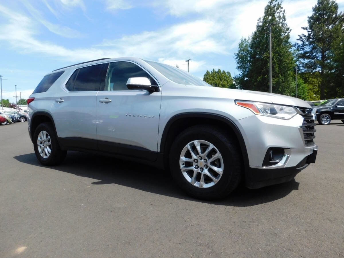 Used 2019 Chevrolet Traverse LT w/ LPO, Floor Liner Package image 1
