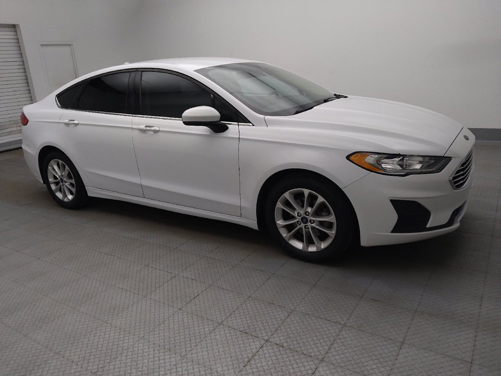 Used 2019 Ford Fusion SE FWD image 11