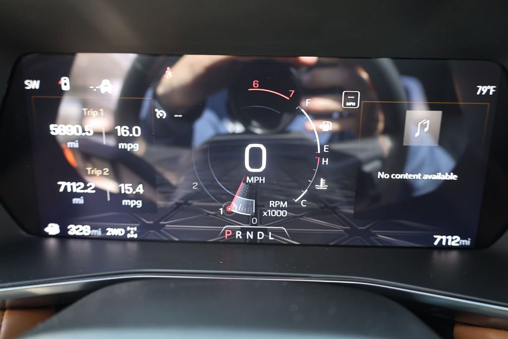 Used 2025 GMC Canyon AT4 image 14