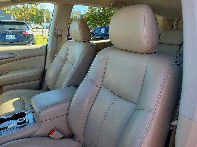 Used 2020 Nissan Pathfinder SL AWD/4WD image 20