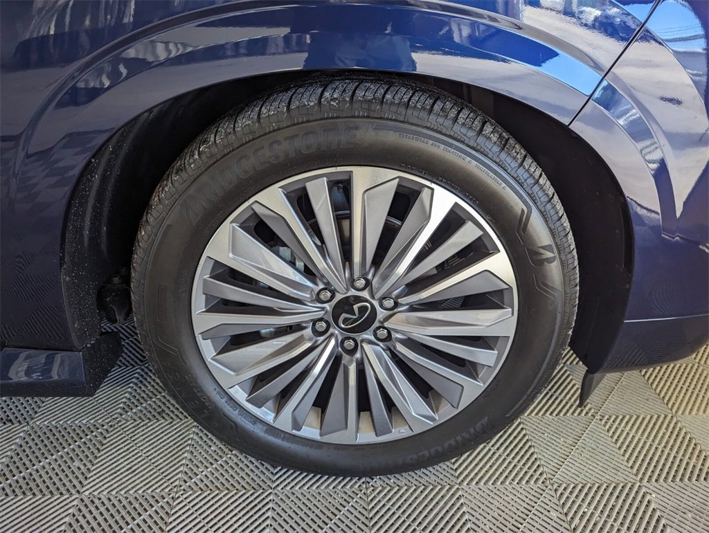 Used 2025 INFINITI QX80 Luxe image 19