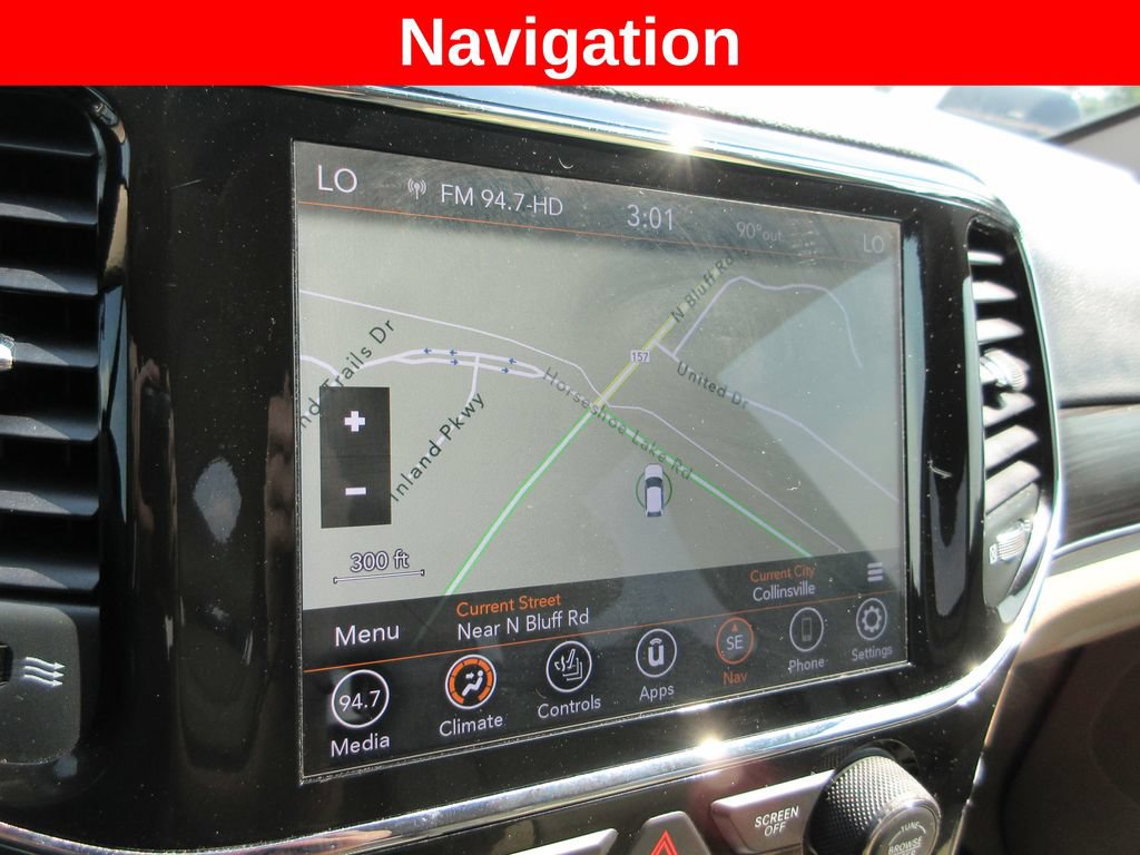 Used 2020 Jeep Grand Cherokee Limited AWD/4WD image 16