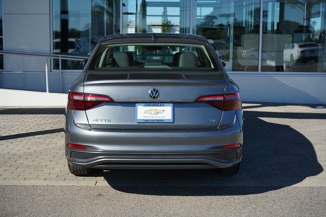 Used 2024 Volkswagen Jetta SE image 7