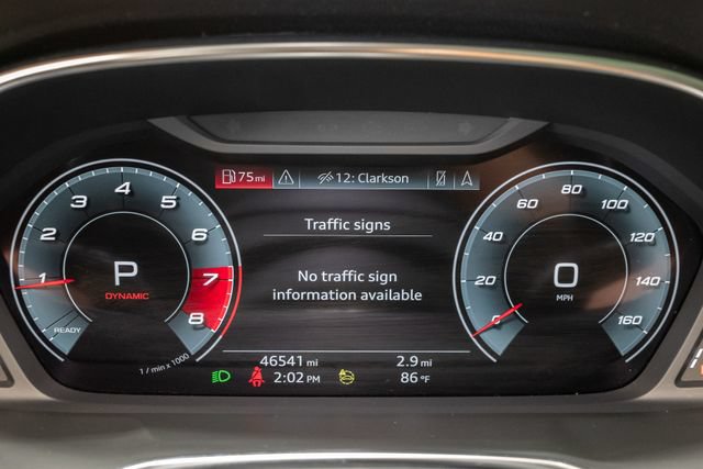 Used 2023 Audi Q3 2.0T Premium Plus w/ Premium Plus Package AWD/4WD image 14