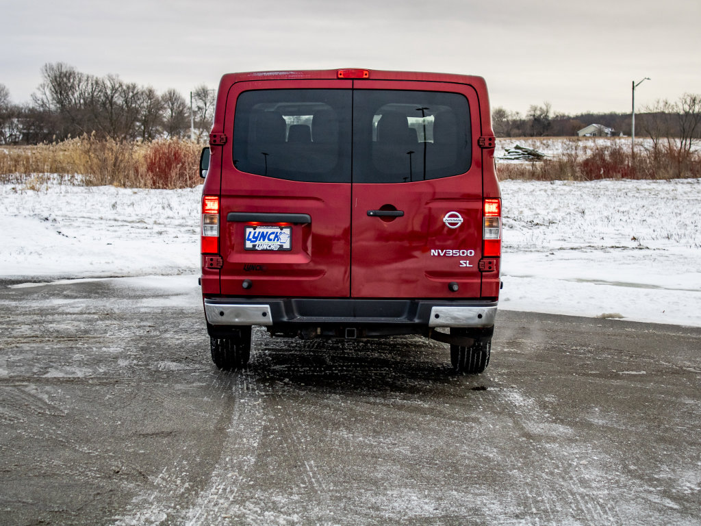Used 2017 Nissan NV 3500 SL image 3