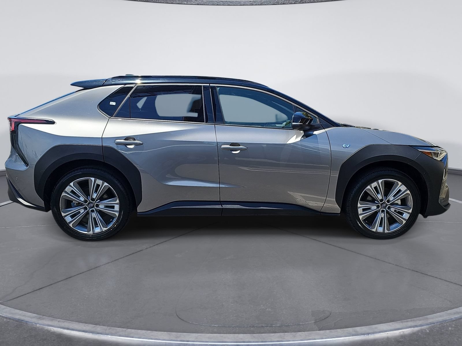 Certified 2023 Subaru Solterra AWD image 2