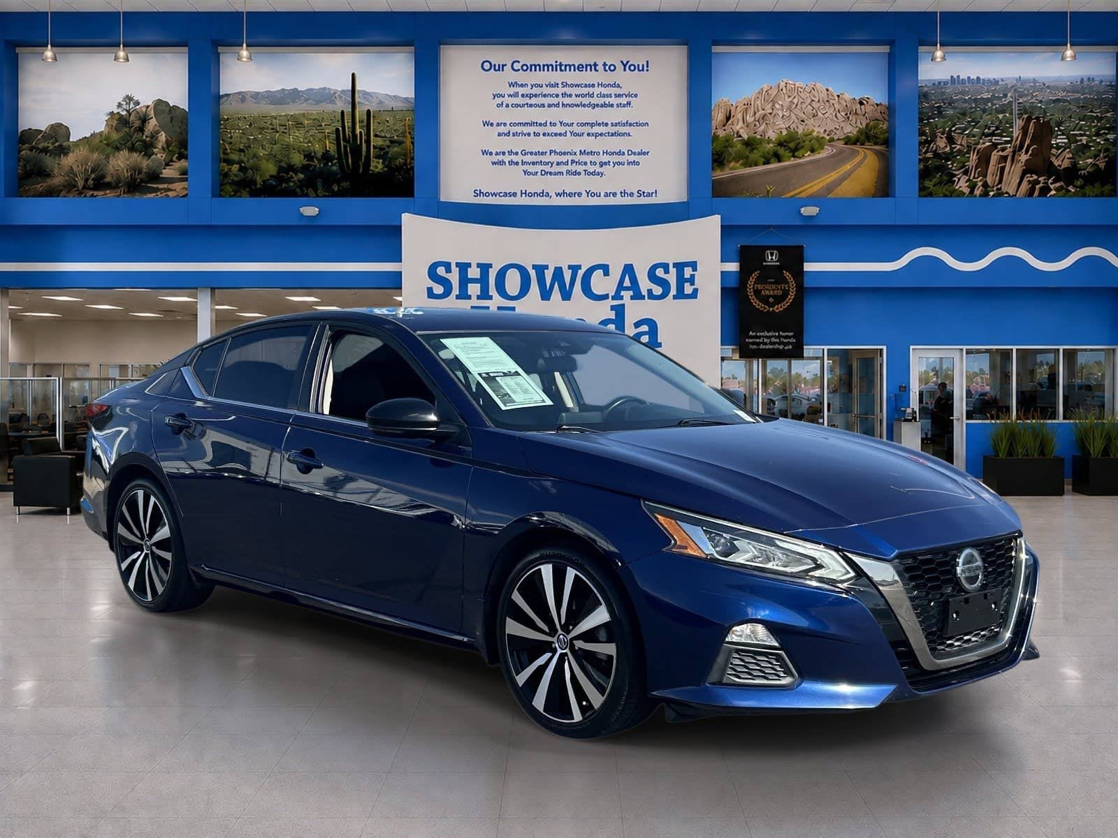 Used 2020 Nissan Altima 2.5 SR w/ Premium Package FWD image 6