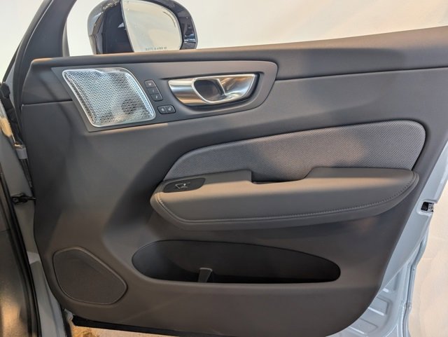 New 2026 Volvo XC60 T8 Polestar w/ Protection Package Premier image 28