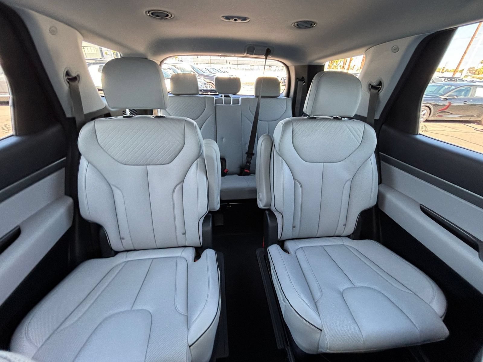 Used 2025 Hyundai Palisade SEL FWD image 41
