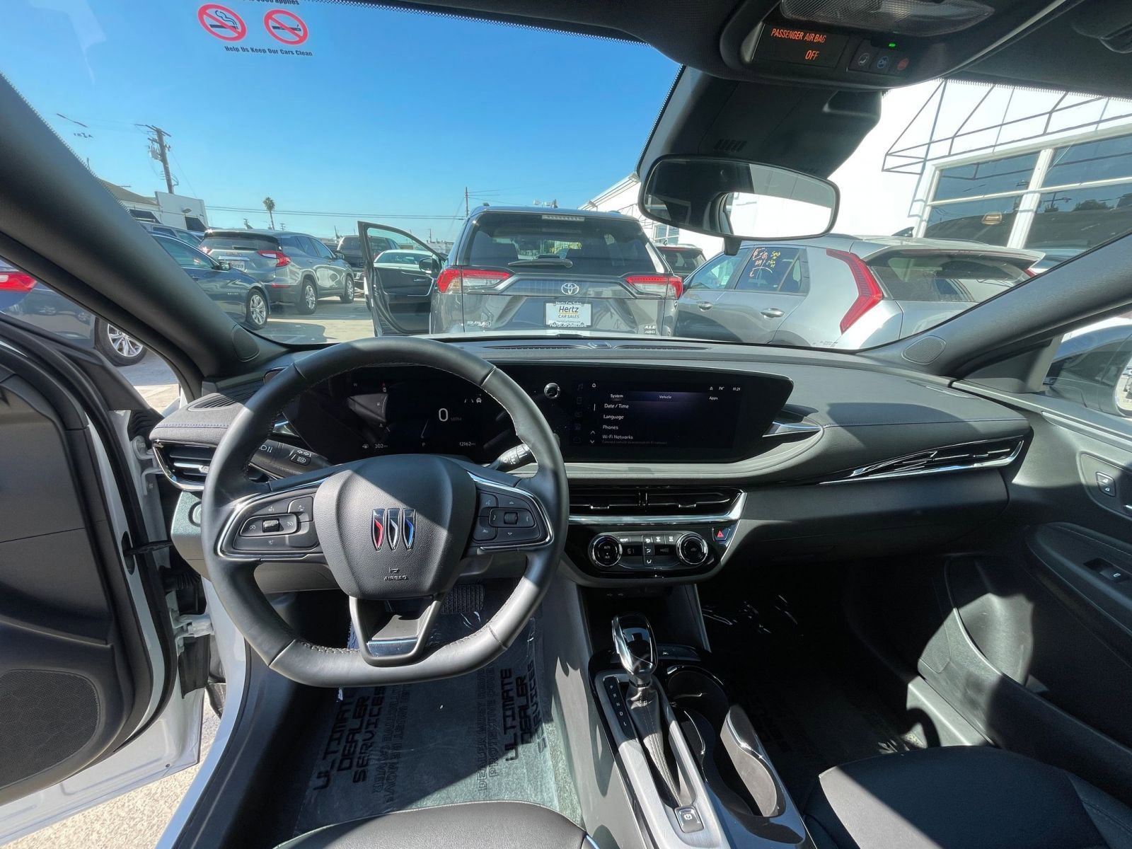 Used 2025 Buick Envista Sport Touring image 33