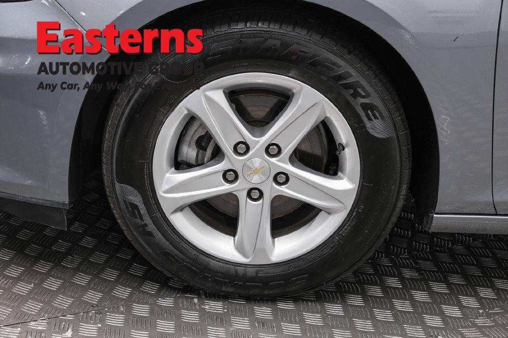 Used 2024 Chevrolet Malibu LS FWD image 33