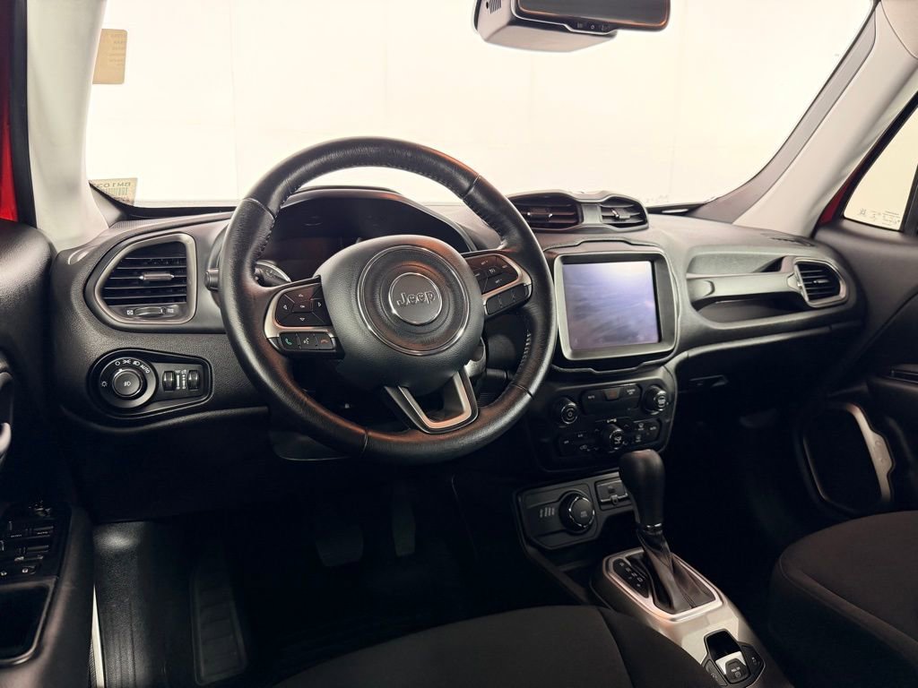Used 2022 Jeep Renegade Latitude w/ Sun/Sound Group image 14
