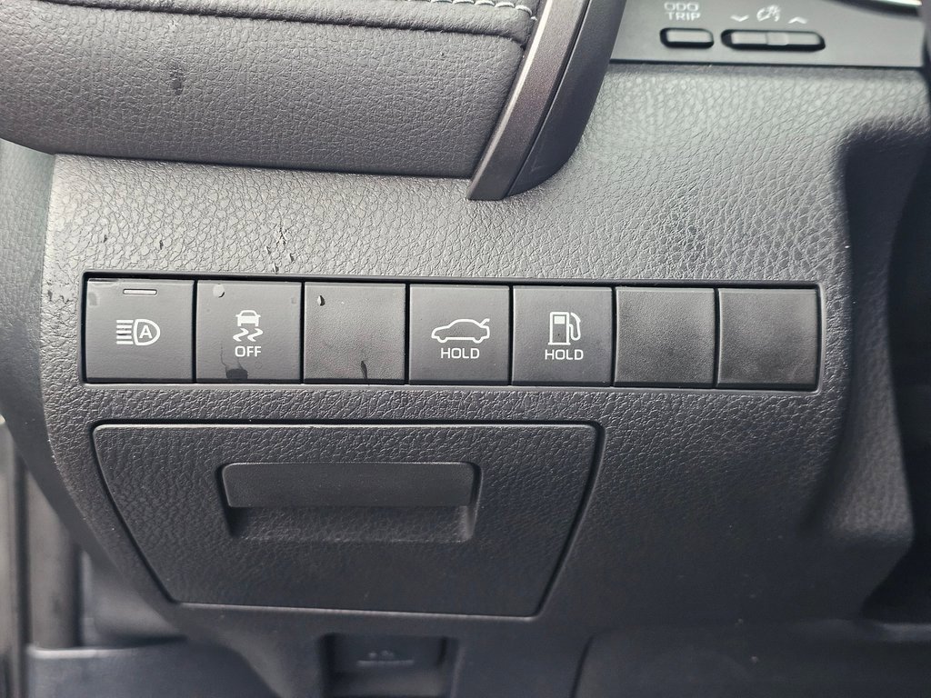 Used 2019 Toyota Camry XSE image 34