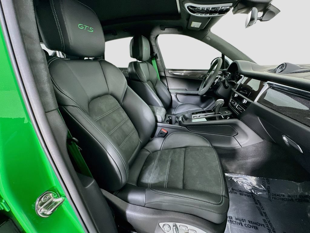New 2026 Porsche Macan GTS AWD/4WD image 30