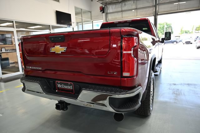 New 2026 Chevrolet Silverado 2500 LTZ w/ LTZ Premium Package AWD/4WD image 5
