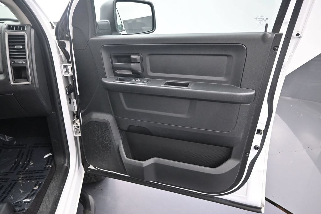 Used 2018 RAM 1500 ST w/ SXT Appearance Group AWD/4WD image 21