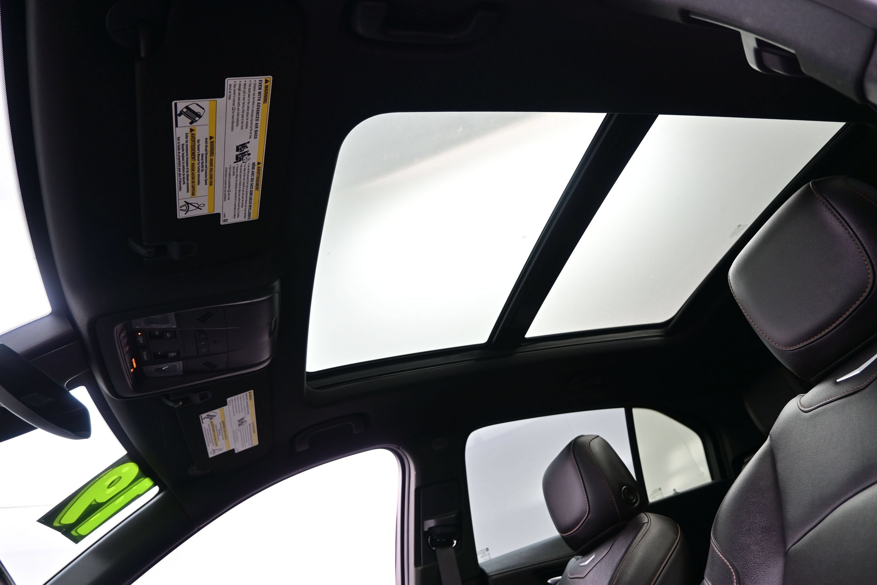 Used 2019 Cadillac XT4 Sport w/ Driver Awareness Package FWD image 17