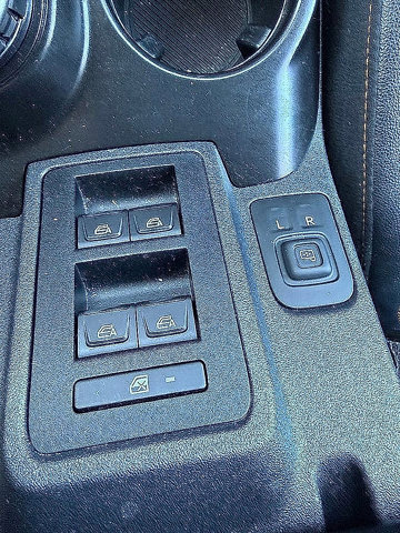 Used 2023 Ford Bronco Badlands image 48