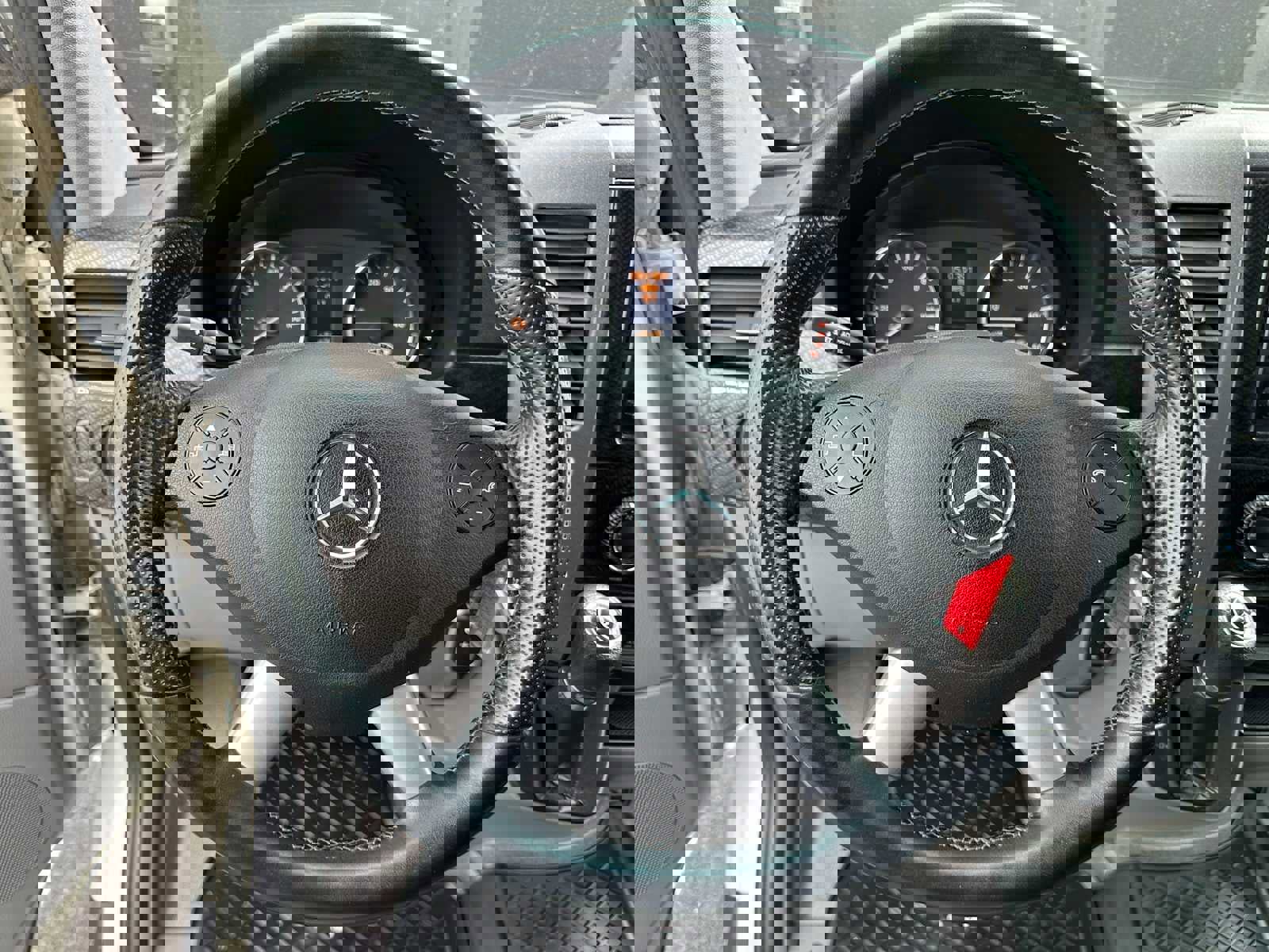 Used 2018 Mercedes-Benz Sprinter 2500 image 28