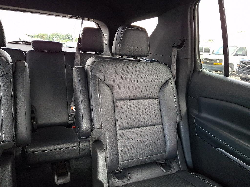 Used 2025 Chevrolet Traverse LT AWD/4WD image 21