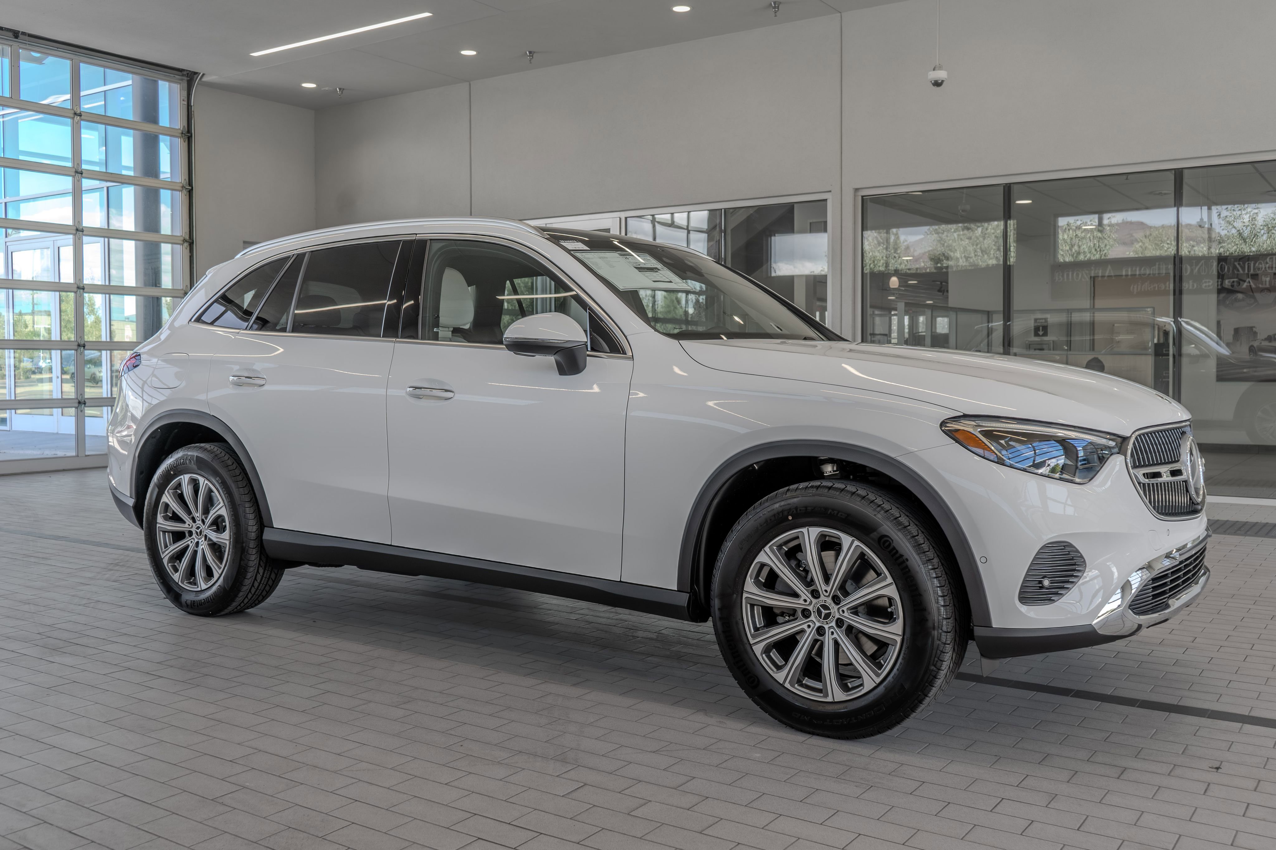 Used 2026 Mercedes-Benz GLC 300 4MATIC image 12