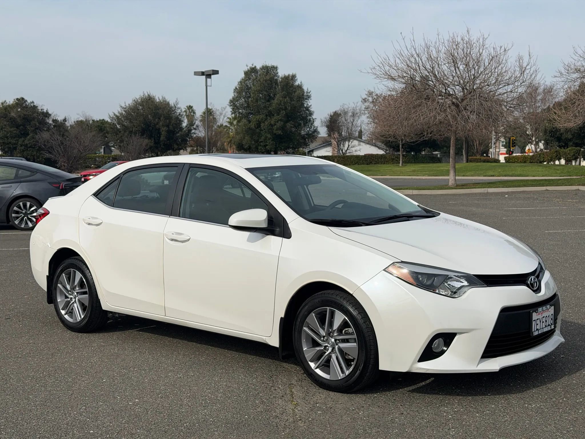 Used 2014 Toyota Corolla LE Premium image 7