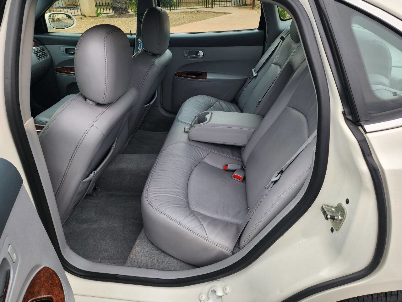 Used 2005 Buick LaCrosse CXS image 19