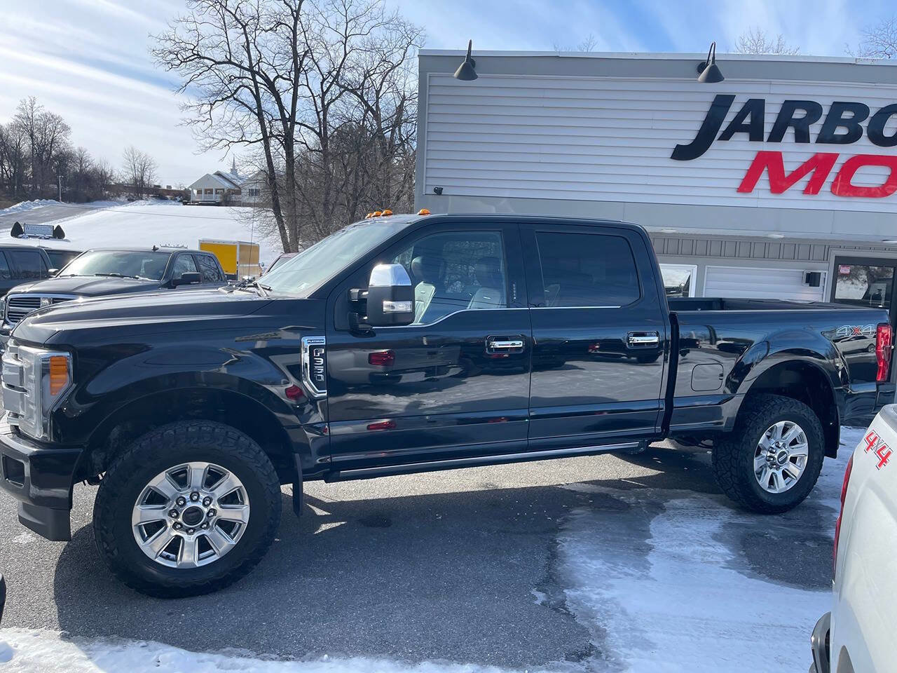 Used 2018 Ford F350 Platinum AWD/4WD image 4