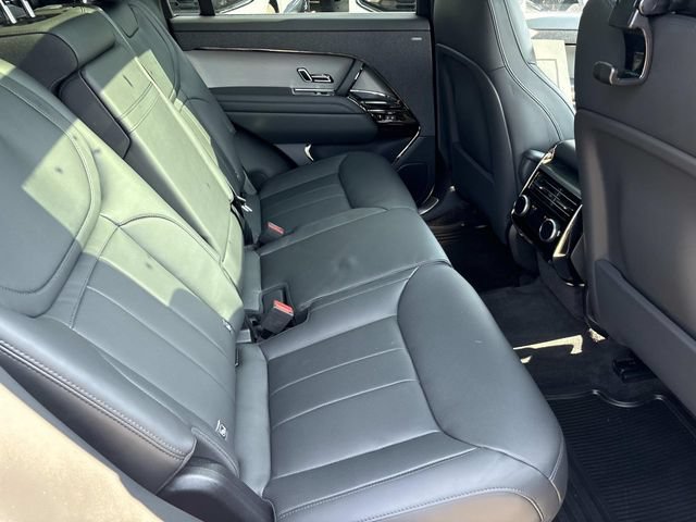 Used 2025 Land Rover Range Rover Sport SE AWD/4WD image 21