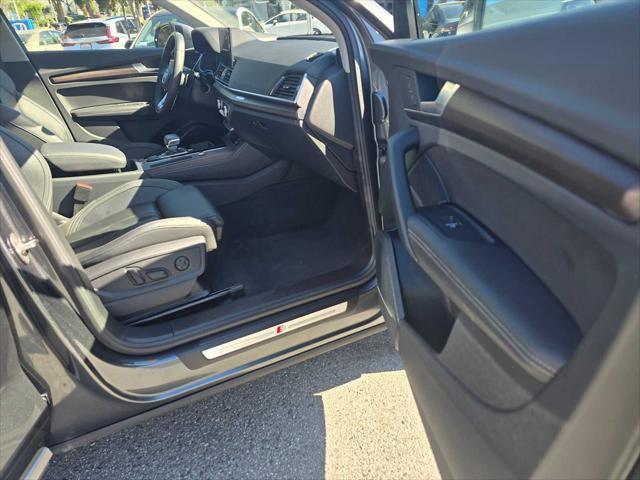 Used 2023 Audi Q5 e Prestige w/ Prestige Package image 10