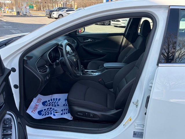 Used 2025 Chevrolet Malibu LT image 14