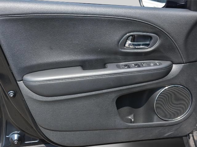 Used 2017 Honda HR-V EX-L image 8
