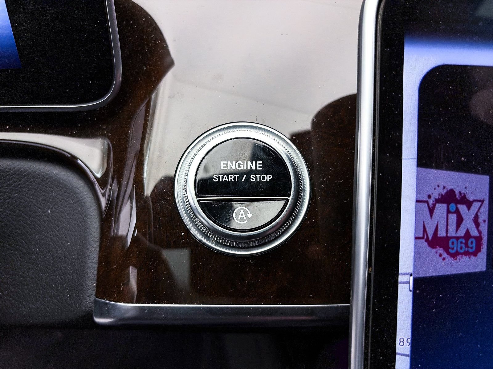 Used 2024 Mercedes-Benz S 580 4MATIC Sedan image 24