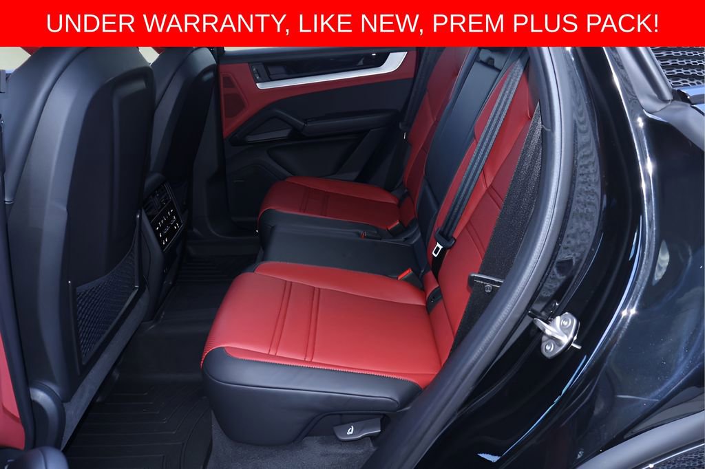 Used 2026 Porsche Cayenne Coupe image 13