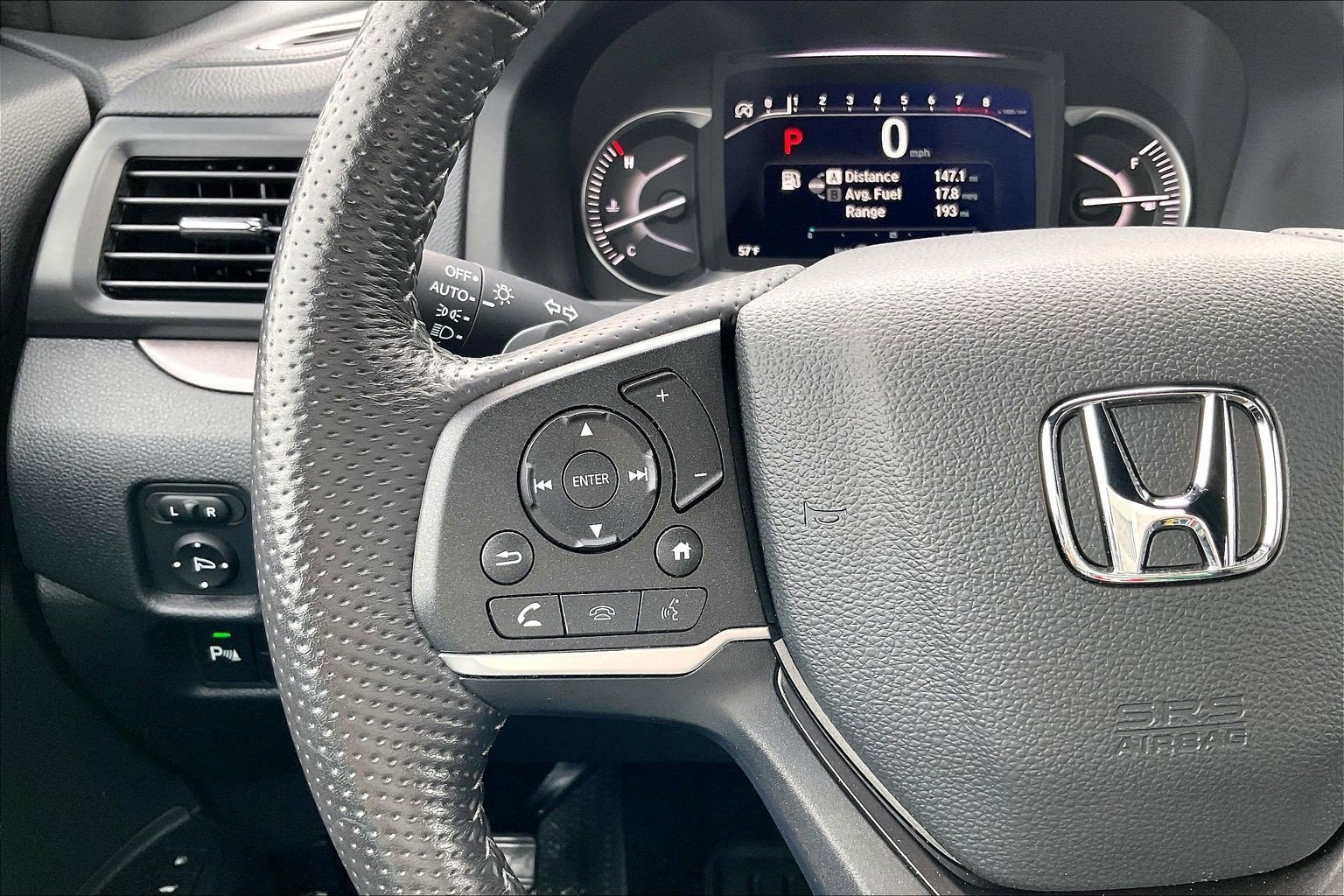 Used 2025 Honda Passport EX-L image 18