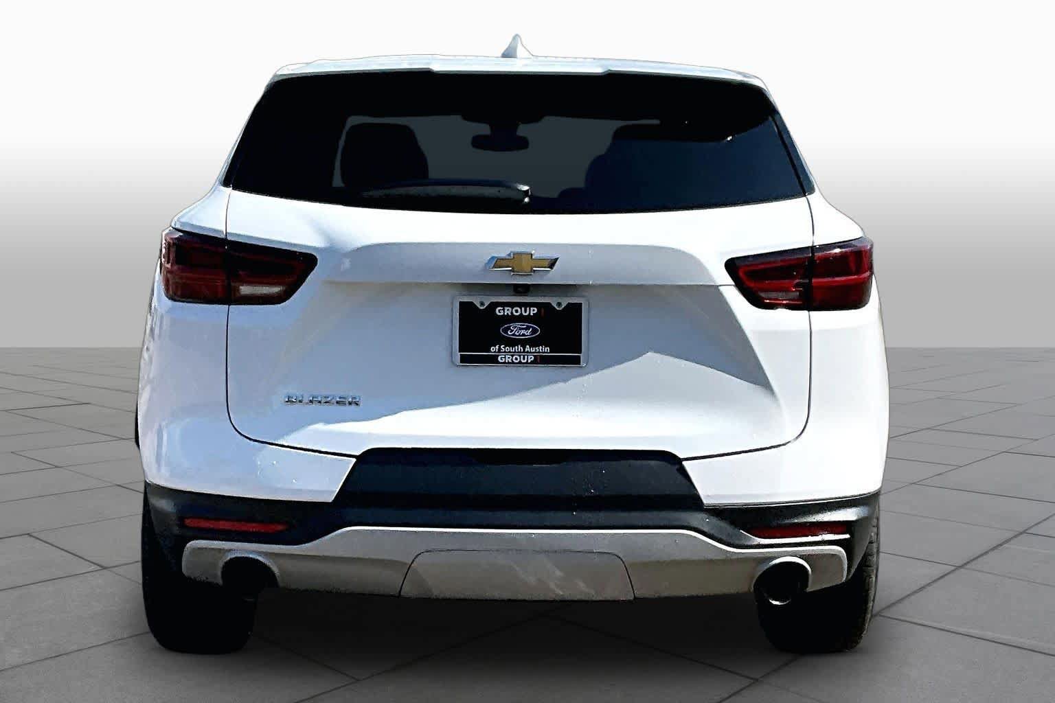 Used 2023 Chevrolet Blazer LT w/ Driver Confidence Package FWD image 8