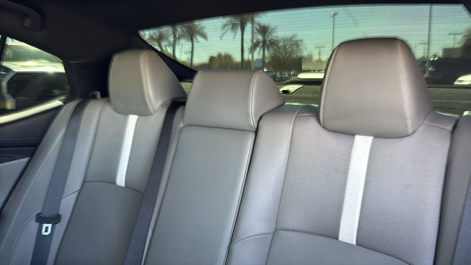 Certified 2025 Toyota Camry SE w/ Convenience Package image 27