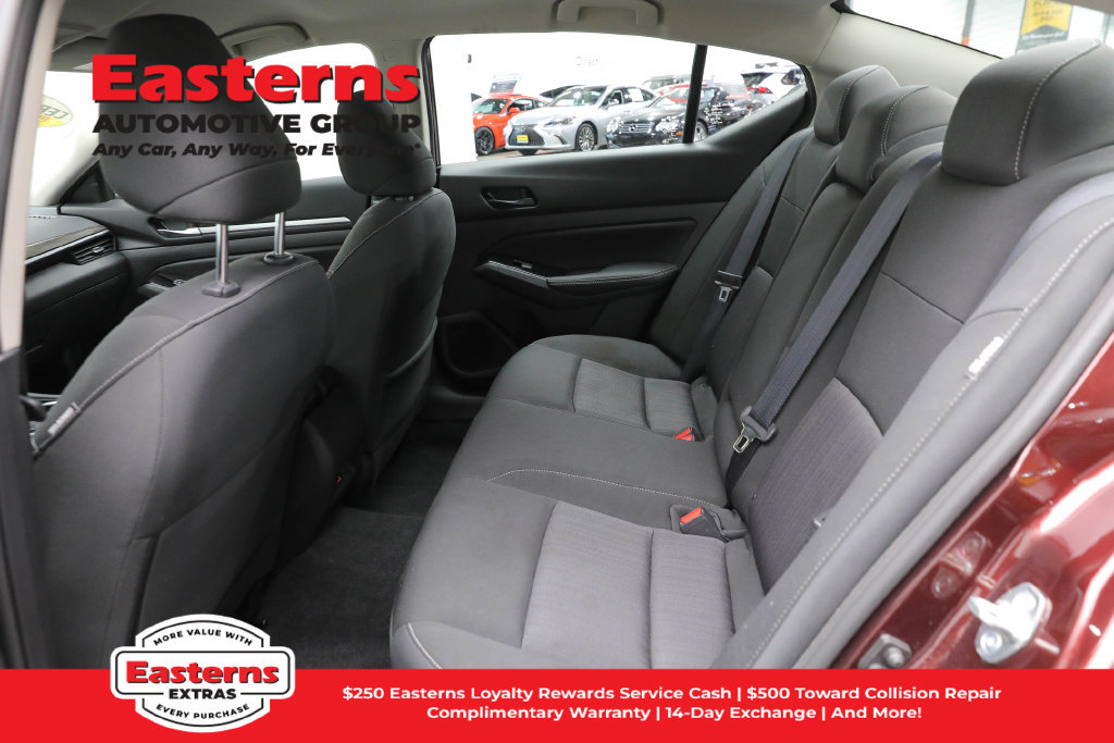 Used 2023 Nissan Altima 2.5 SV FWD image 22