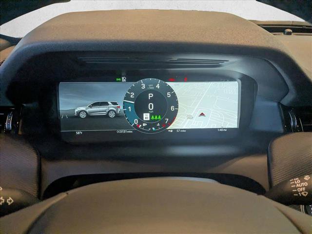 Used 2024 Land Rover Discovery Sport Dynamic SE image 9