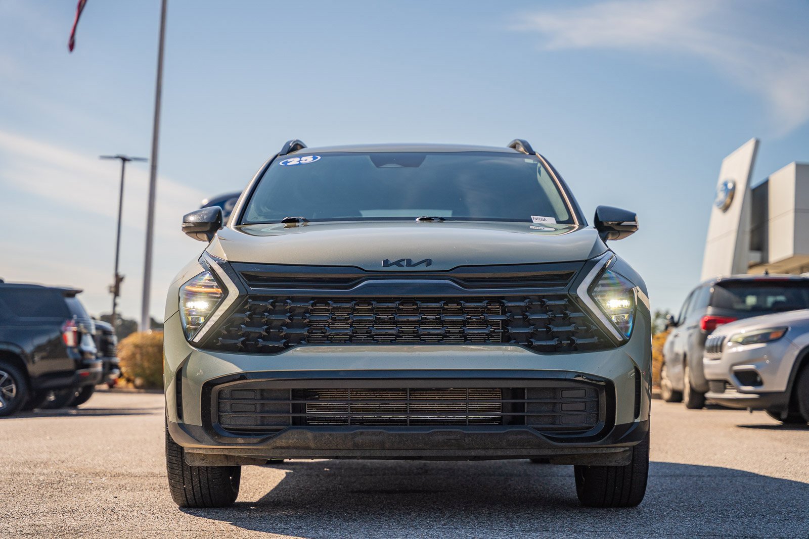 Used 2025 Kia Sportage X-Line image 2