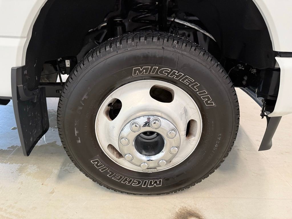 Used 2023 Ford F350 Limited w/ FX4 Off-Road Package image 33