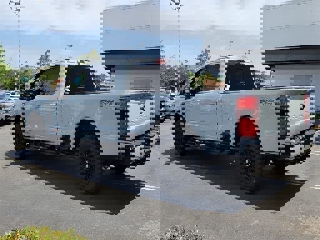 New 2025 Ford F350 Lariat w/ Lariat Ultimate Package image 3