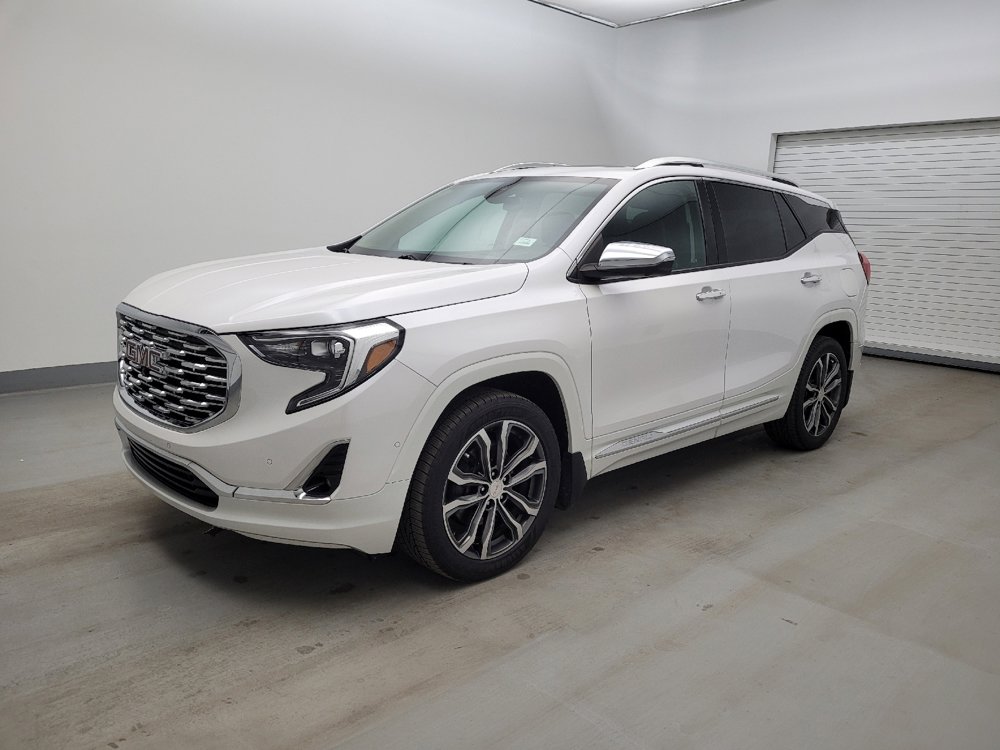 Used 2020 GMC Terrain Denali w/ Denali Premium Package image 2